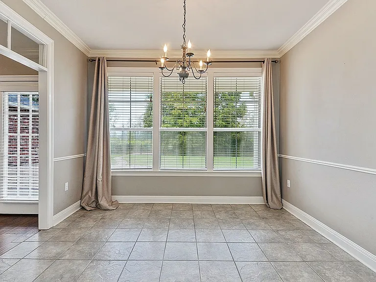 10815 Hilltree Dr — Photo 7