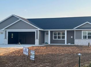 7542 Highland Meadow Ct, Pulaski, WI 54162