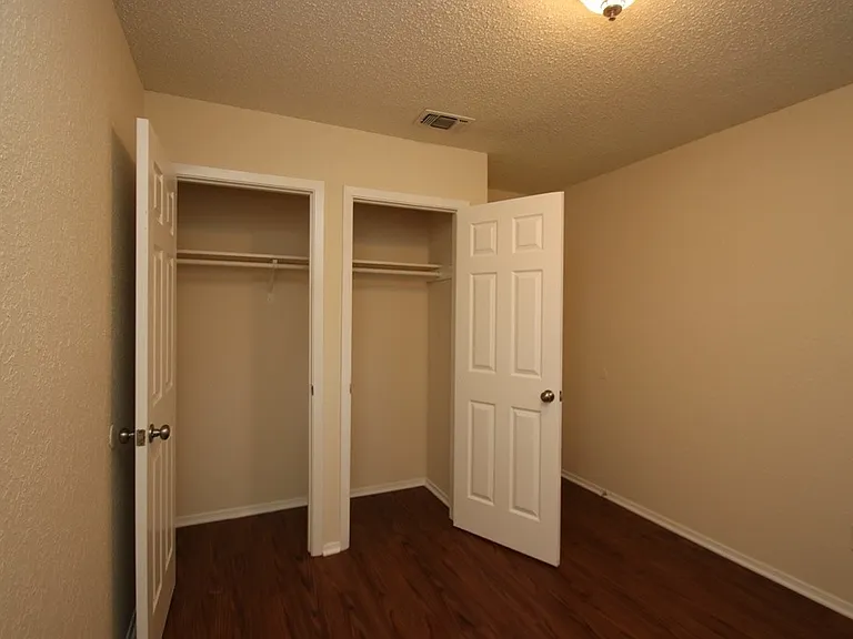 7017 Crosswood Dr — Photo 14