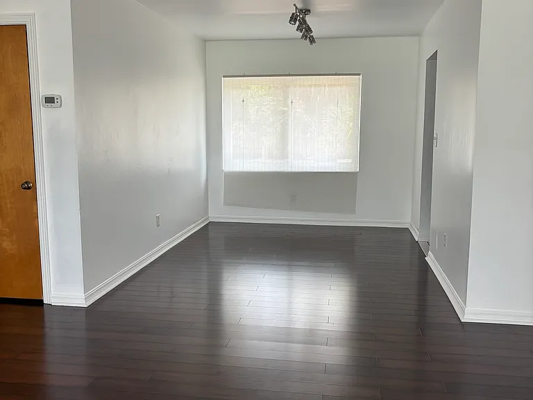2531 Tall Palm Ave — Photo 8