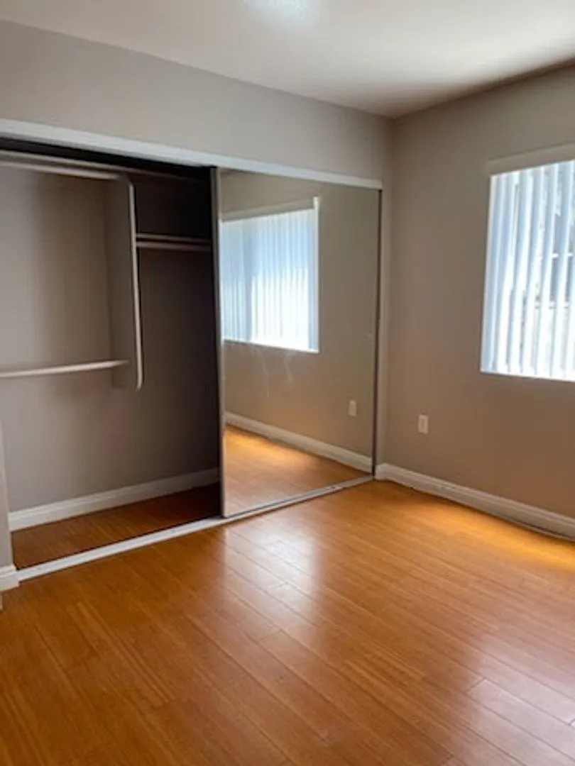 Schrader Apartments, LLC — Photo 2
