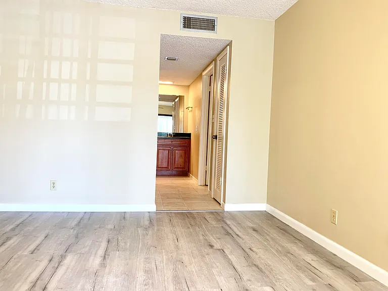2312 S Cypress Bend Dr #209 — Photo 38