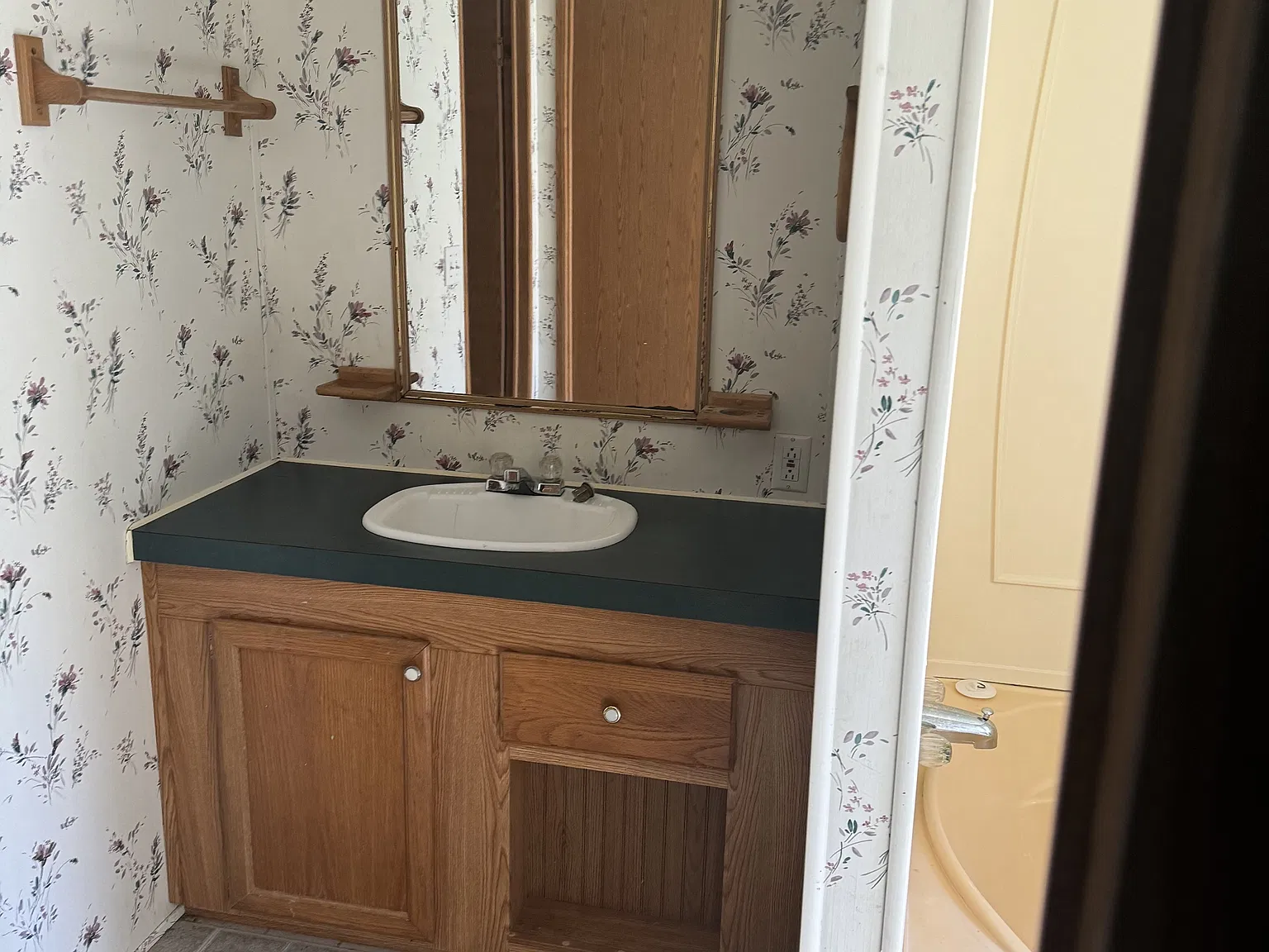 Lot 08 - 74 Gallager Trailer - 1 — Photo 2