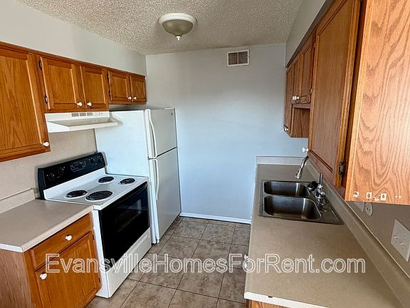 5th image of 1115 W Virginia St #D