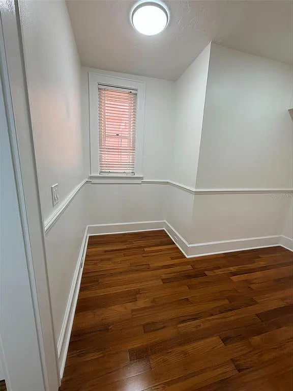 1221 N Palm Ave — Photo 4