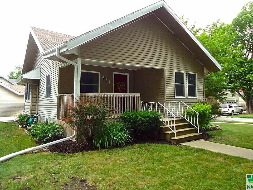 1st image of 624 Early St