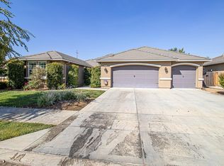 3883 Serena Ave, Clovis, CA 93619