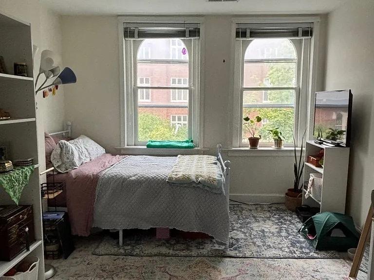 Bedroom #1