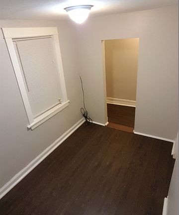 2nd image of 2963 N Gresham Ave