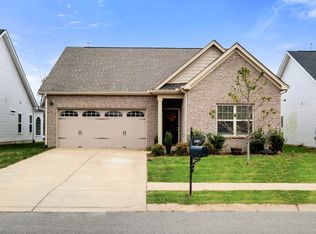 1107 Westgate Dr, Gallatin, TN 37066