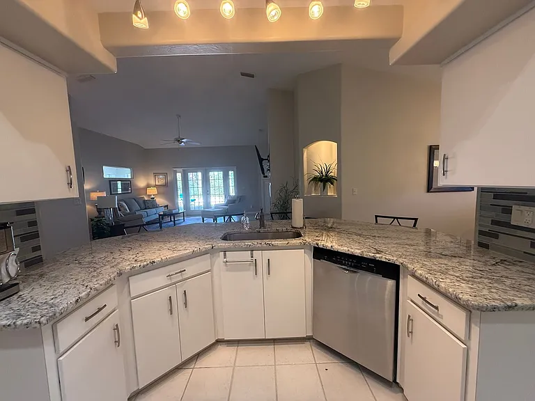 2819 Turnbull Estates Dr — Photo 7