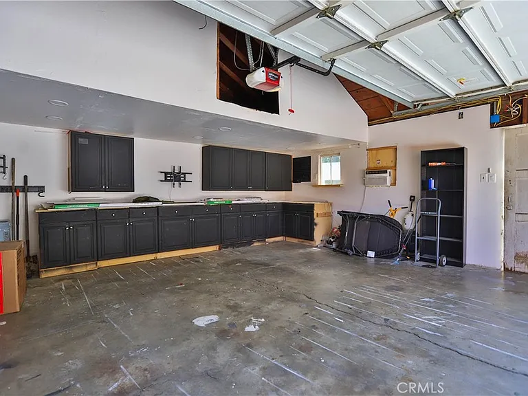 3031 Chestnut St — Photo 41