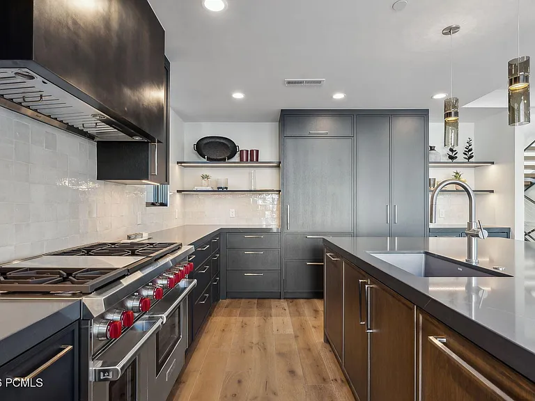 78 Prospect Ave — Photo 9