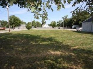 1411 3rd St, Charleston, IL