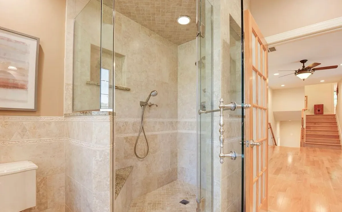 Building Photo - 12037 Stuart Ridge Dr