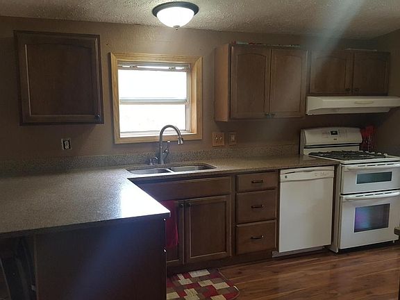 4th image of 1308 Woodridge St