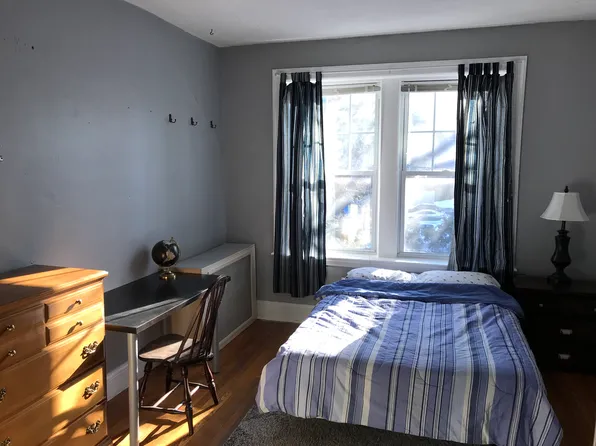 61 Thatcher St, Brookline, MA 02446