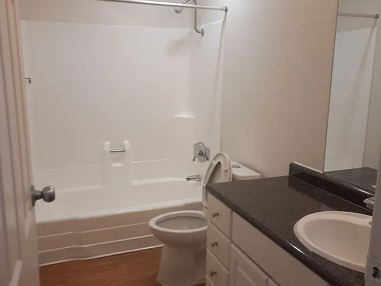 Canyon Club Apartments — Photo 20