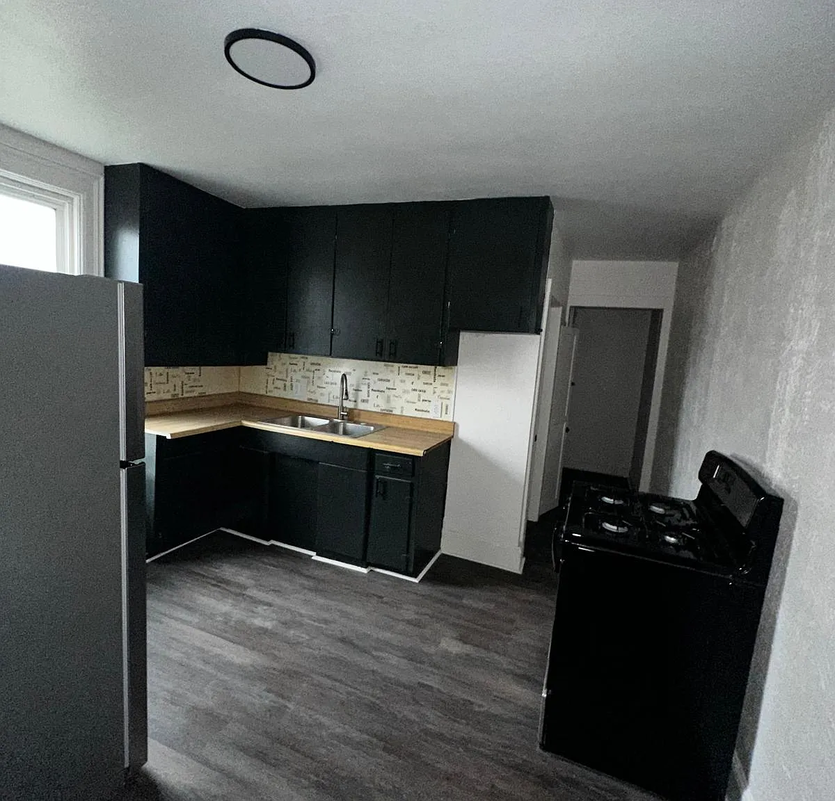 1234 W 6th St - 1 — Photo 4