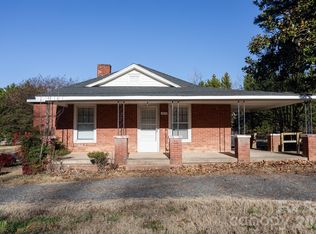 1430 Rainbow Dr, Kannapolis, NC 28081