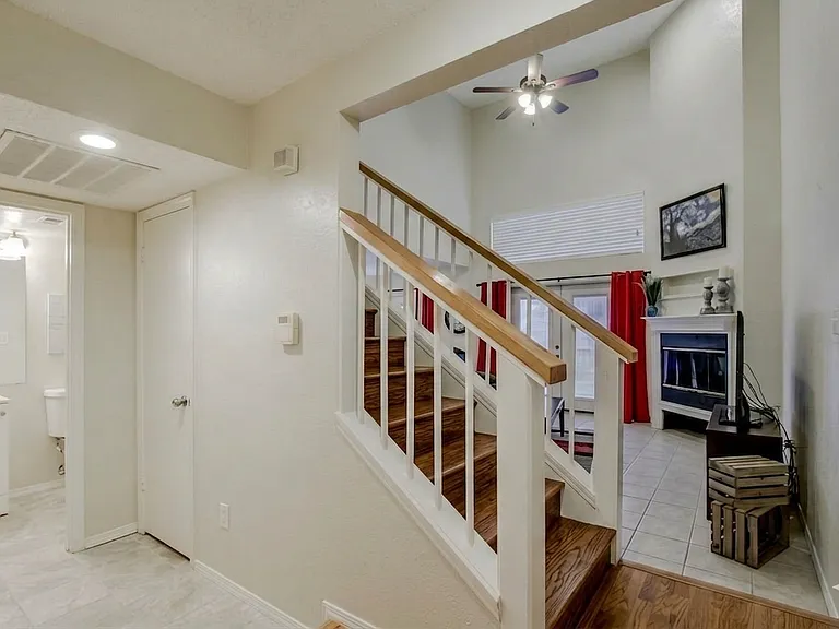 631 Cimarron Trl — Photo 58