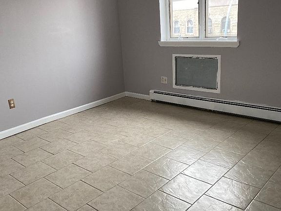 4th image of 2027 Bath Ave #6