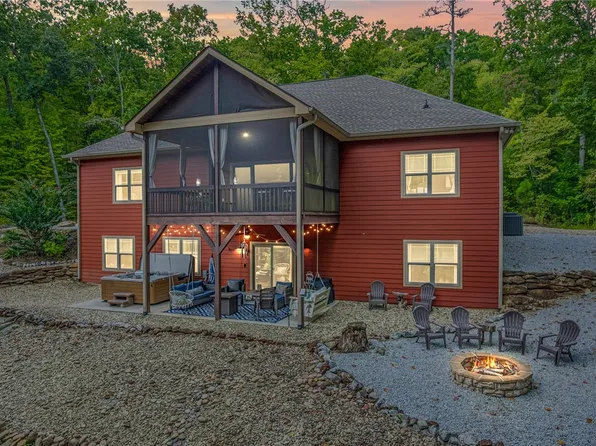 160 Julie Way, Pickens, SC 29671