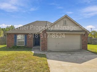 2121 W Oak St, Collinsville, OK 74021