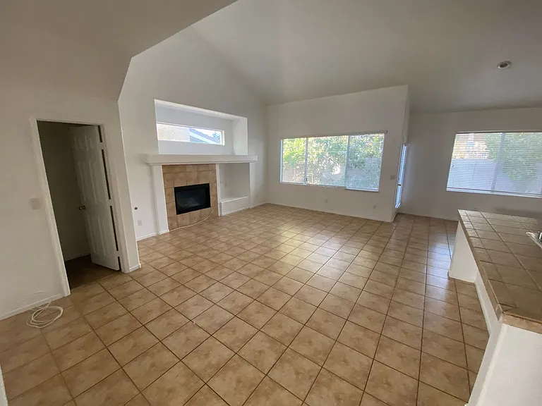 7844 Russling Leaf Dr — Photo 3