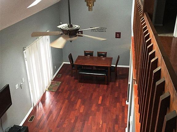 3rd image of 5606 Claridge Dr
