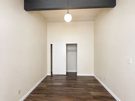 3rd image of 927 N 96th St APT 27