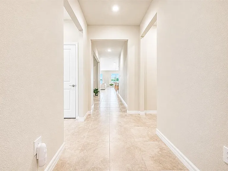 3130 Norcott Dr — Photo 16