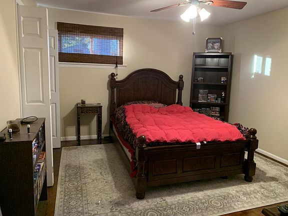 5th image of 3714 Hyde Park Dr