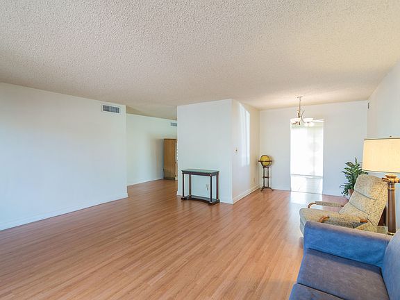 4th image of 17046 N 31st Ave