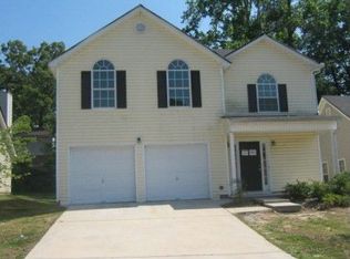 2940 Two Lake Cir, Atlanta, GA 30349