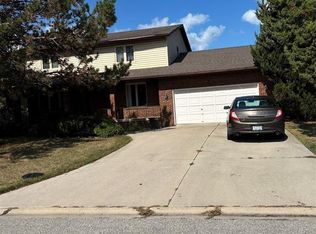 586 Dresden Pl, Tecumseh, ON N8N 4B5