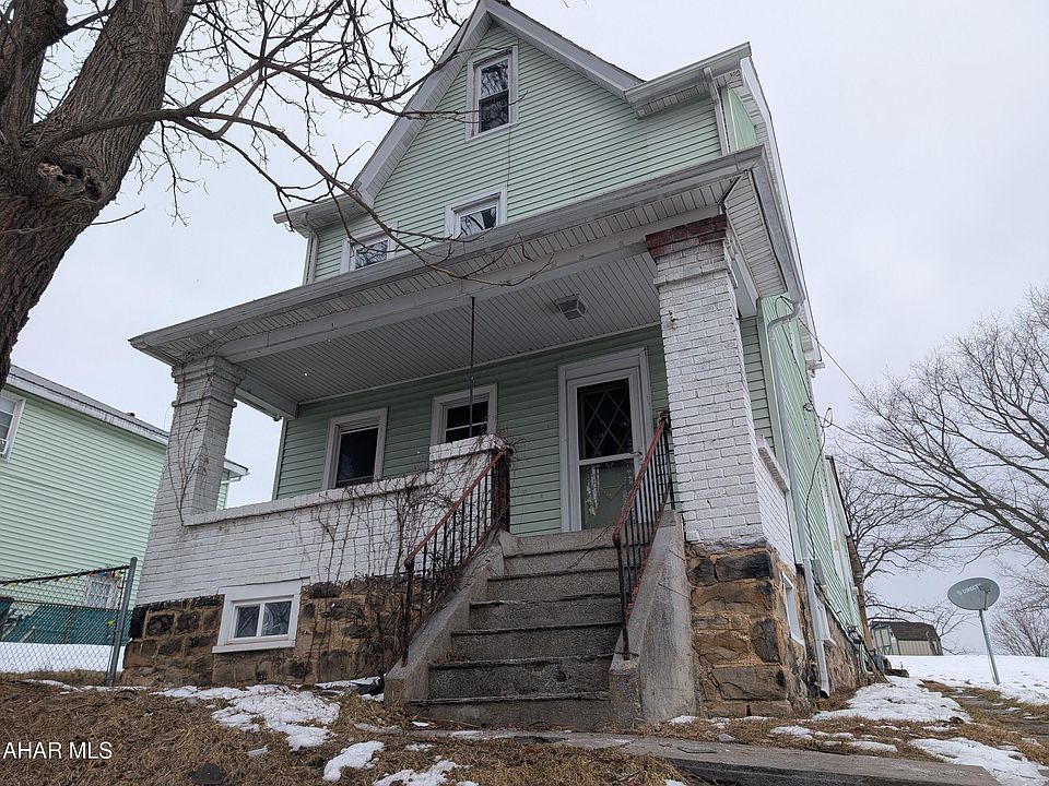 1st image of 1304 N 2nd St