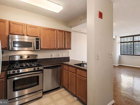 4th image of 7111 Woodmont Ave APT 712