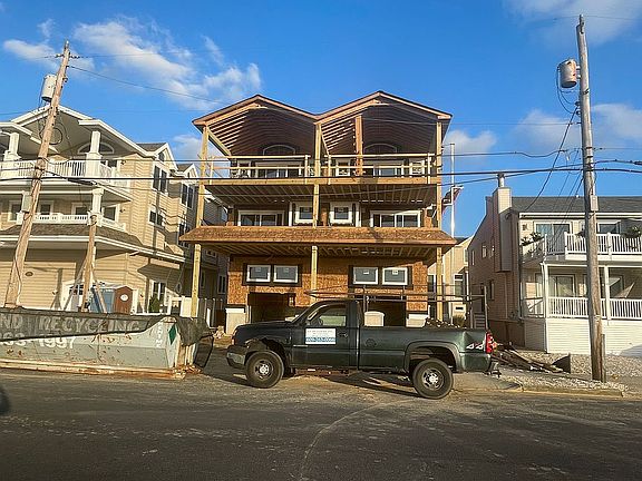 3rd image of 3309 Central Ave
