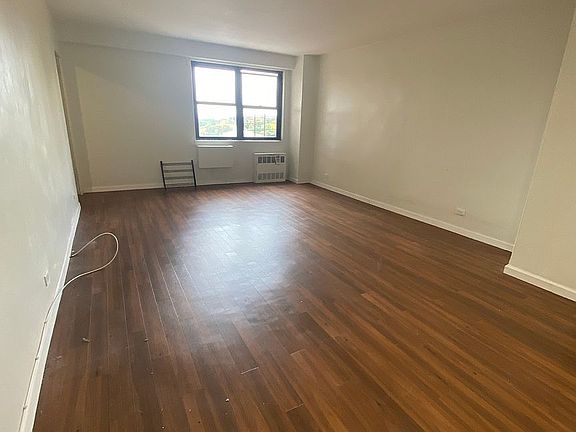 2nd image of 1700 Bedford Ave APT 23L