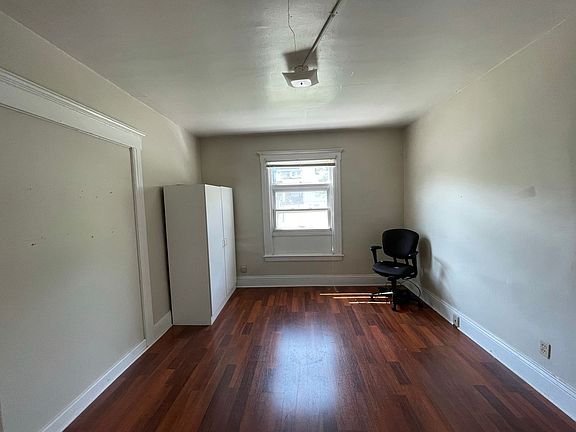 2nd image of 231 Ashworth Pl Floor 1