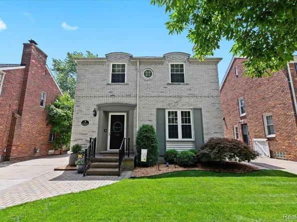 181 McKinley Ave, Grosse Pointe Farms, MI 48236