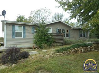 1869 W 125th St, Carbondale, KS 66414