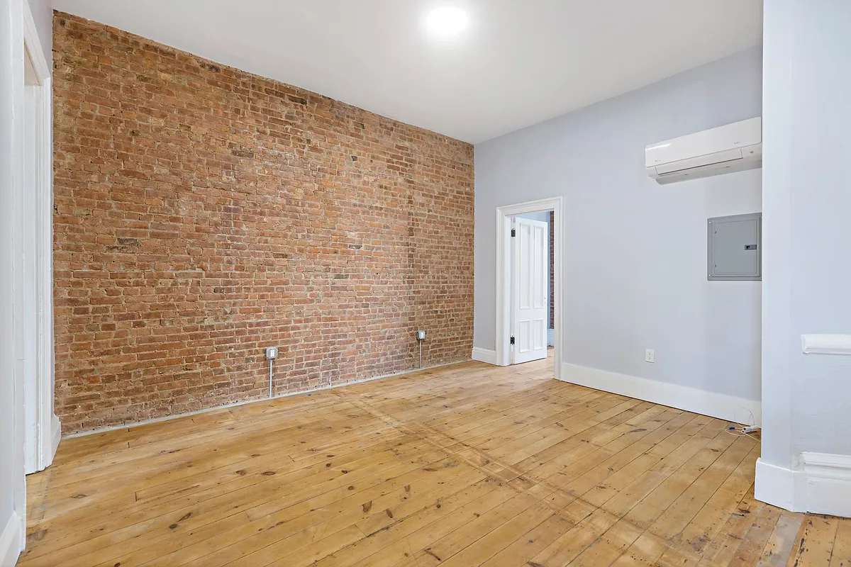Photo 2 of 10 - 548 Palisade Ave #2 - Jersey City, NJ Building Photo - 548 Palisade Ave #2