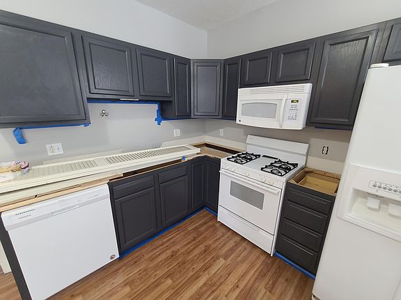 5th image of 1401 N Saint Clair St APT 2B
