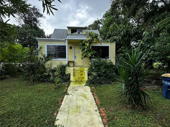 3001 Avenue B, Fort Pierce, FL 34947