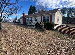 1244 Mountain View Rd, Fredericksburg, VA 22406