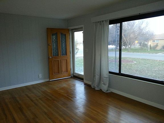 5th image of 3376 S Meadowlark Dr