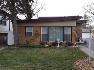 15514 Dobson Ave, Dolton, IL 60419