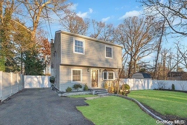 1st image of 19 Crotty Court